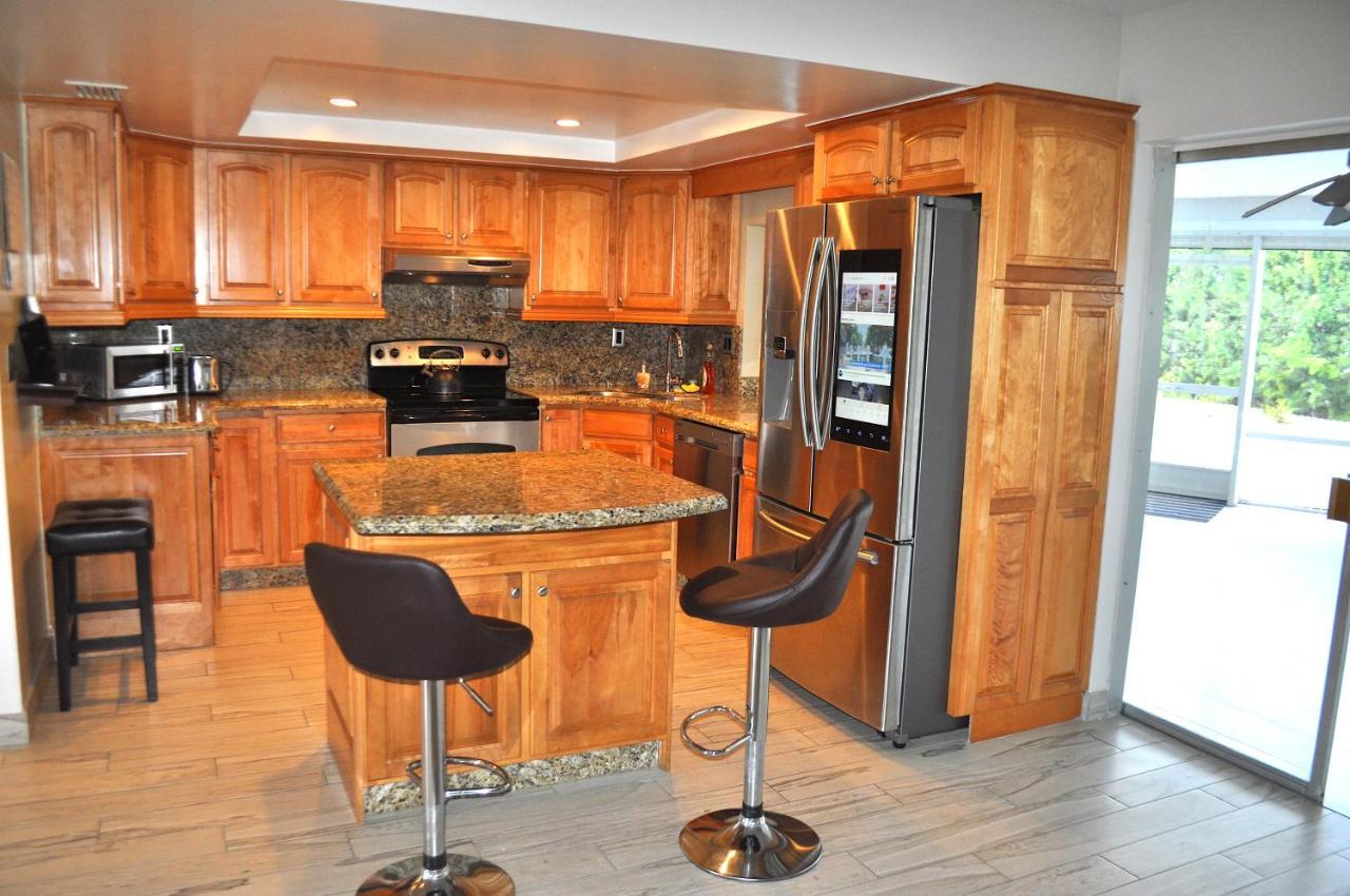 Lovely 3-Bd, Walk To Bars, 9 Min Drive From Beach! Heated Pool. Fort Lauderdale Exterior photo
